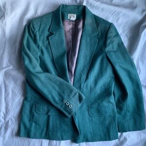Country Suburbans green wool blazer, long and long sleeves, size 18